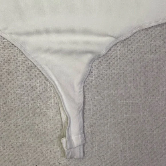 Cider Women’s XL White Thong Bodysuit NWT Ribbed Snap Crotch Summer Sexy - Picture 2 of 9